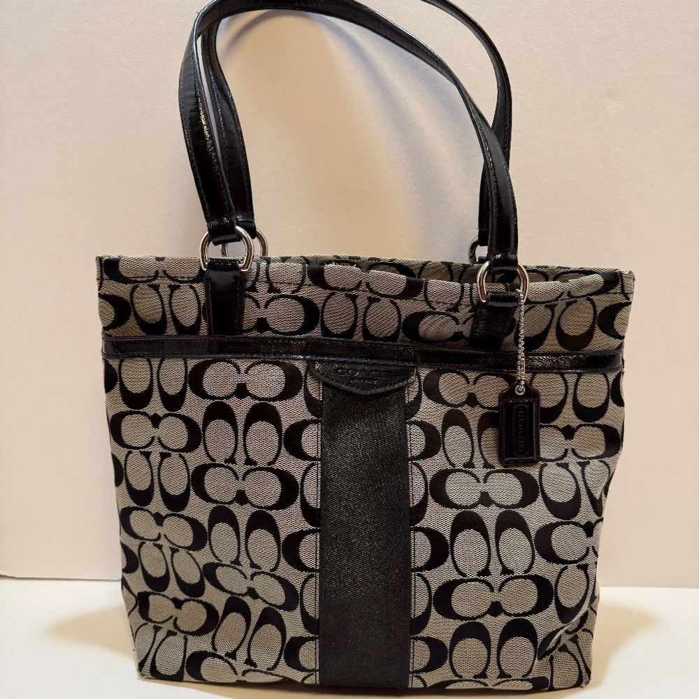 Coach F28504 MEDIUM Black/Gray Patent Leather & Signature C Canvas Tote Bag